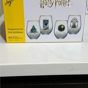 JoyJolt Hogwarts for the Holidays Stemless Glass Set of 4 NWT